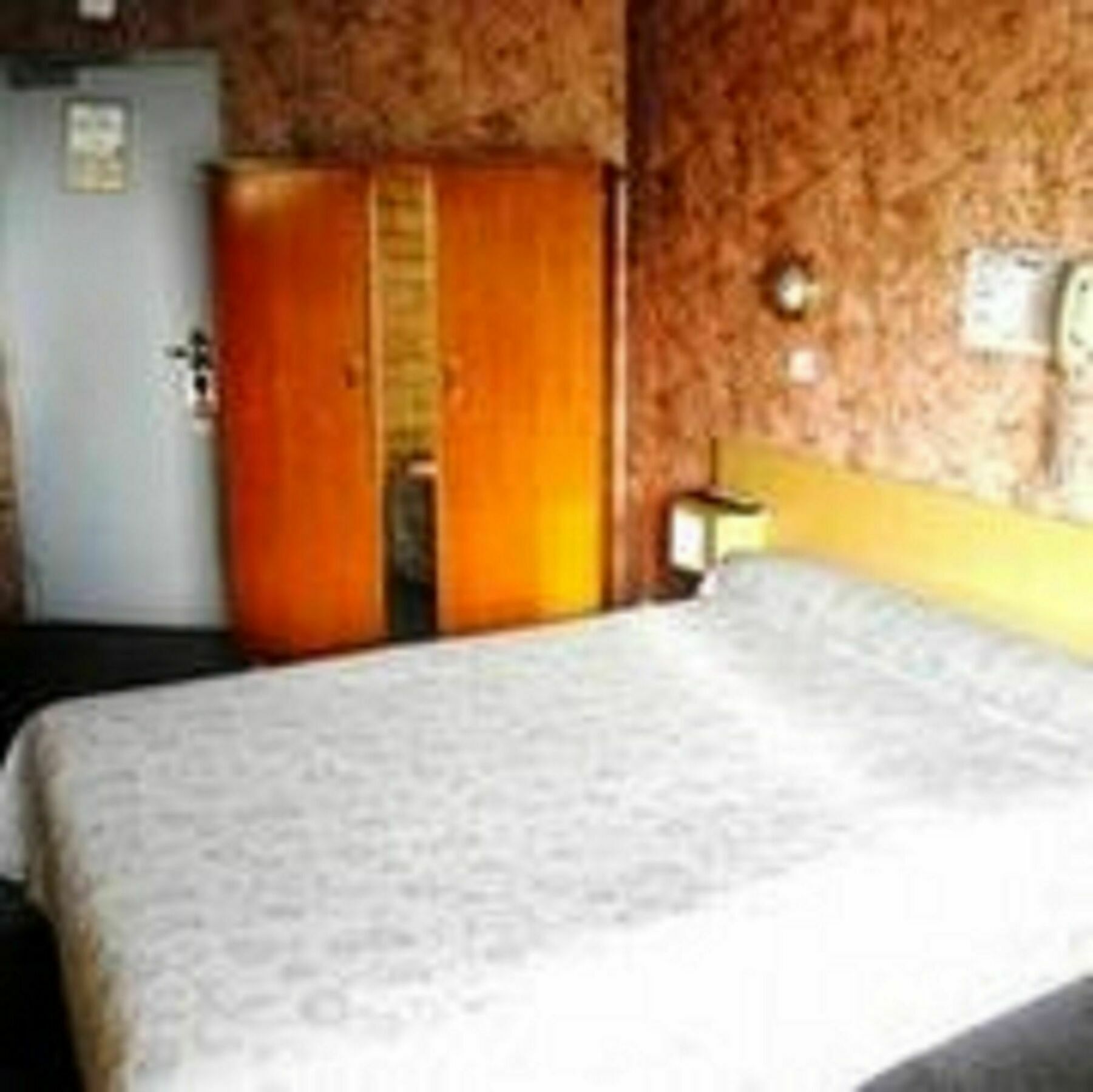 Hotel De La Comete Париж Экстерьер фото